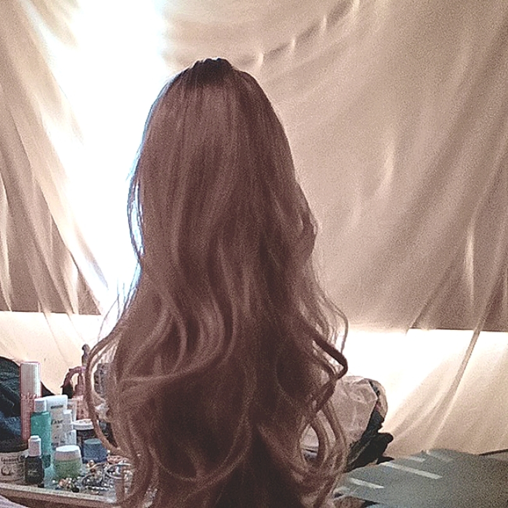 2 brand new never worn wigs